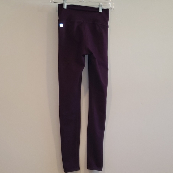 Fabletics Define High-Waisted Legging - Picture 7 of 9